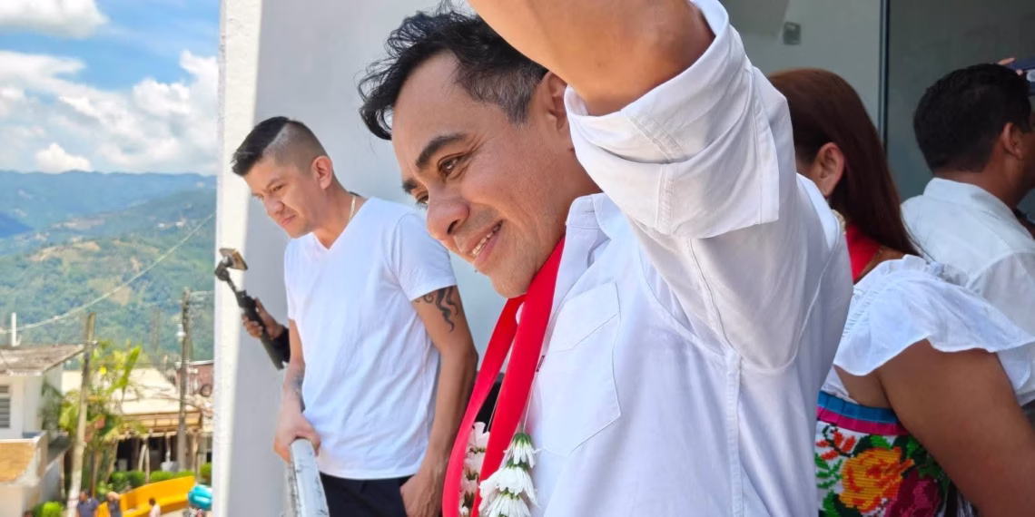 David García Martínez regresa a la presidencia municipal de Huautla de Jiménez tras más de un año separado del cargo.