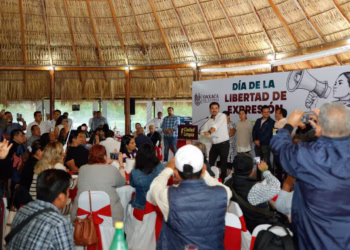 Reconoce Ray Chagoya la labor periodística y refrenda su compromiso con la libertad de expresión en Oaxaca de Juárez
