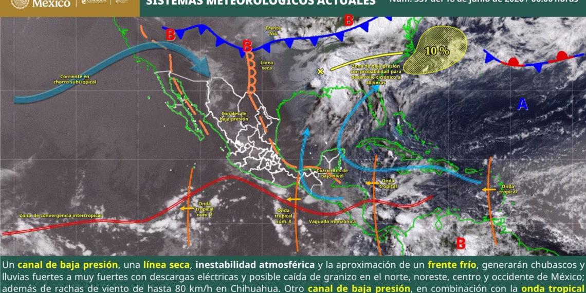 Onda tropical número 8 favorecerá lluvias y tormentas aisladas en Oaxaca