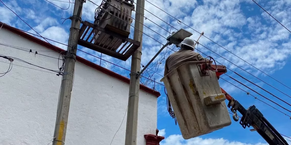 Oaxaca de Juárez ilumina sus calles para fortalecer la seguridad en beneficio de sus vecinas y vecinos