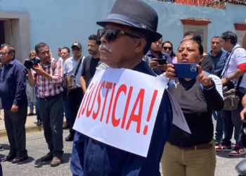 Entre aplausos, lágrimas e indignación, el gremio periodístico despide a Alejandro Leyva y exige romper el ciclo de impunidad