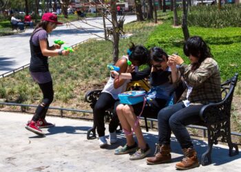 4.5 millones de jóvenes en México están fuera de la escuela y el empleo