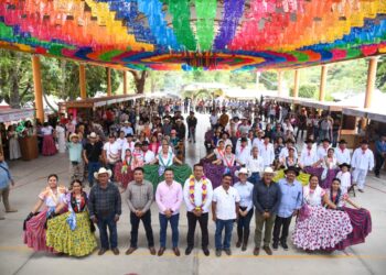 Identidad y orgullo compartió Santa María Sola en la 7a Saboreada del Mezcal