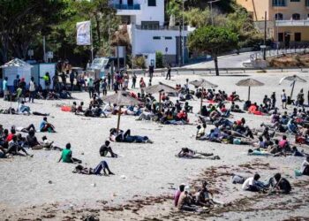 Sube a 67 la cifra de migrantes muertos en Ceuta; UE convoca reunión urgente