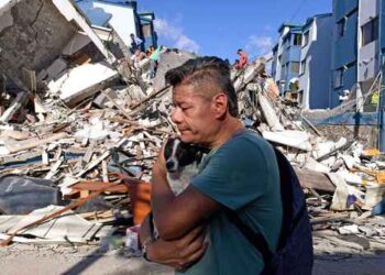 Terremoto de 7.4 sacude Colombia: decenas de muertos, desaparecidos y graves daños en varias regiones