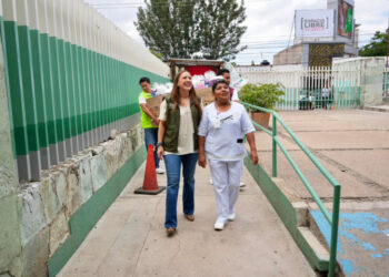 DIF Municipal de Oaxaca de Juárez entrega kits de maternidad en el Hospital Aurelio Valdivieso