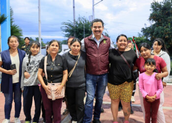 Ray Chagoya lleva Banco de Materiales a la colonia Presidentes de México