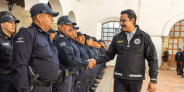 Ray Chagoya reconoce labor de la Policía Municipal de Oaxaca de Juárez en su 36 aniversario